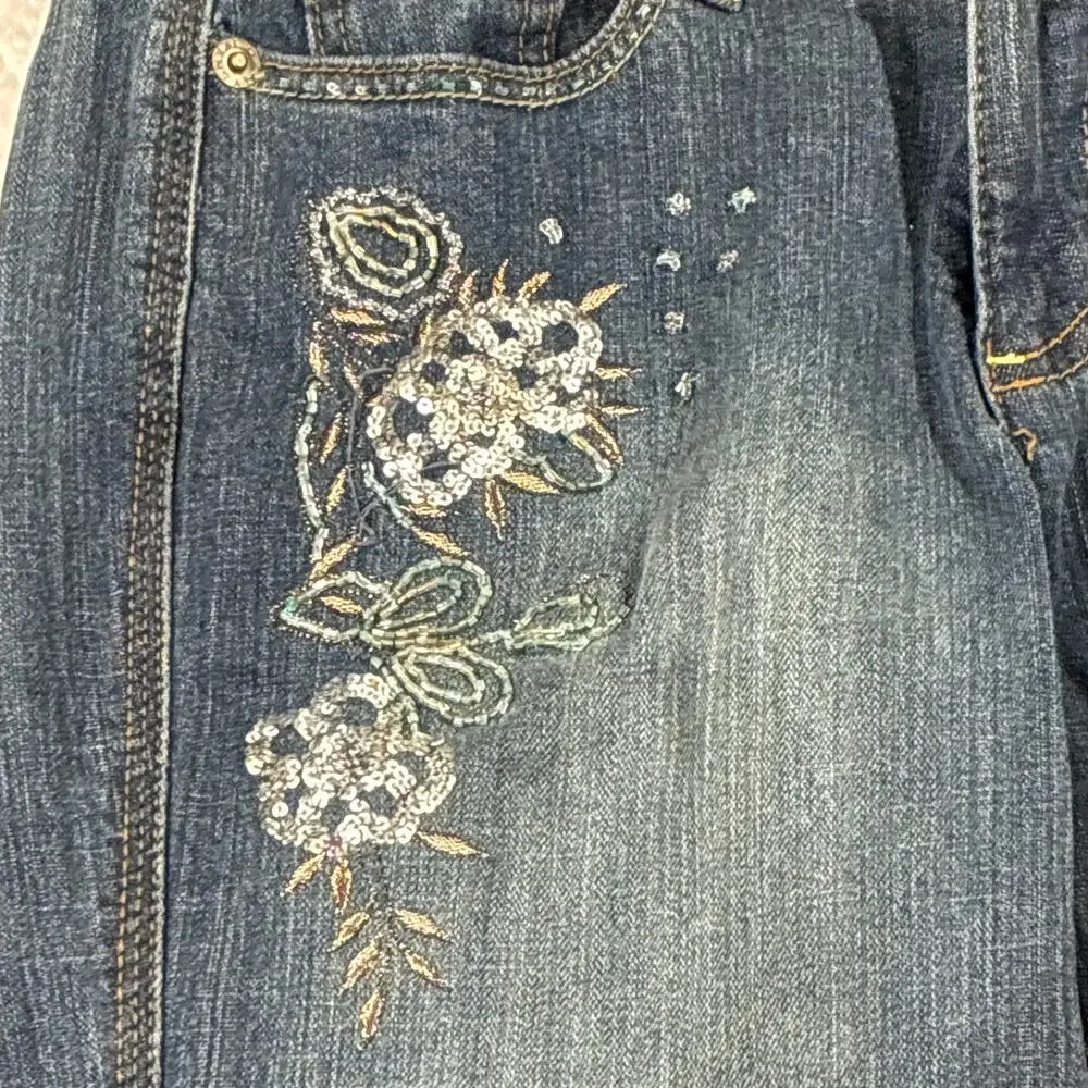 DKNY So Low Lita Jeans Womens 6 Bootcut Floral Embellished Distressed Denim Boho